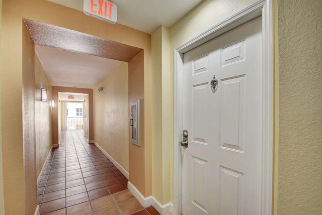 720 S Sapodilla Avenue 208, West Palm Beach, FL 33401