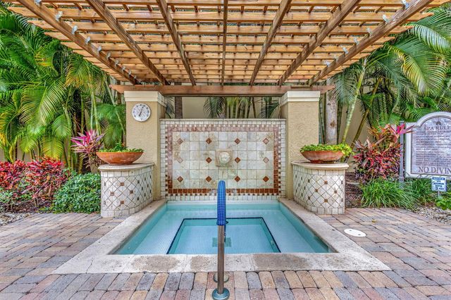 720 S Sapodilla Avenue 208, West Palm Beach, FL 33401