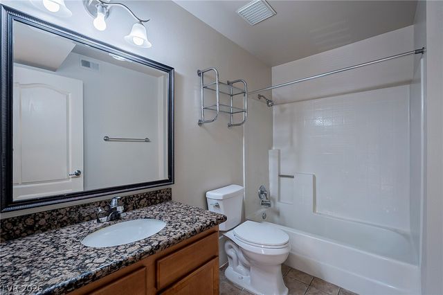 2111 Jetty Rock Drive 204, Las Vegas, NV 89128