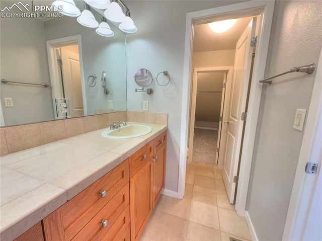 5776 Canyon Reserve Heights, Colorado Springs, CO 80919