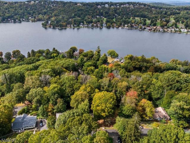 330 Springbrook Trl, Sparta Twp., NJ 07871