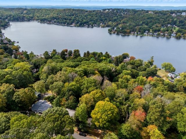 330 Springbrook Trl, Sparta Twp., NJ 07871