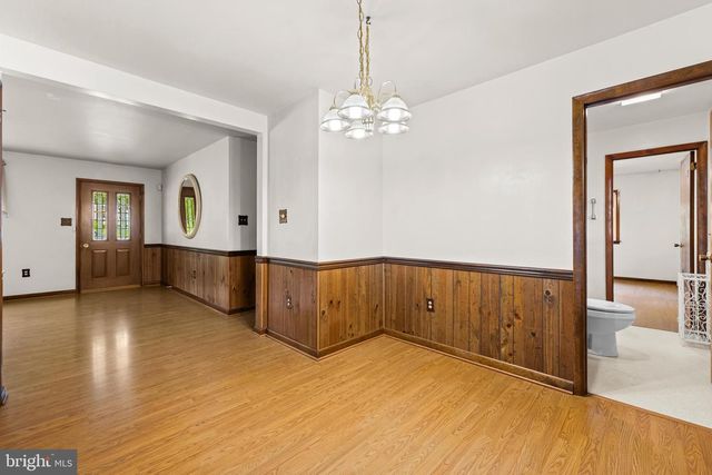 1010 MARIETTA AVE, Hanover, PA 17331