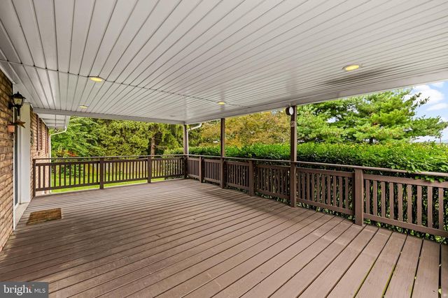 1010 MARIETTA AVE, Hanover, PA 17331