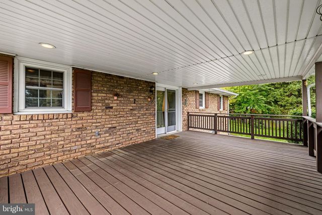 1010 MARIETTA AVE, Hanover, PA 17331
