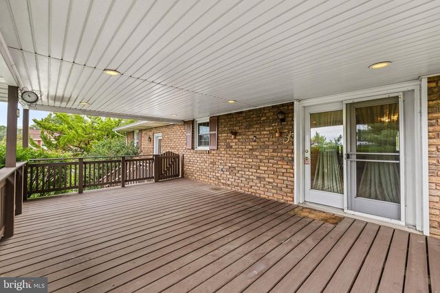 1010 MARIETTA AVE, Hanover, PA 17331