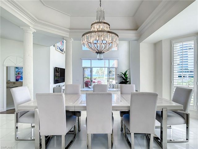 21 Casa Mar LN 21, Naples, FL 34103