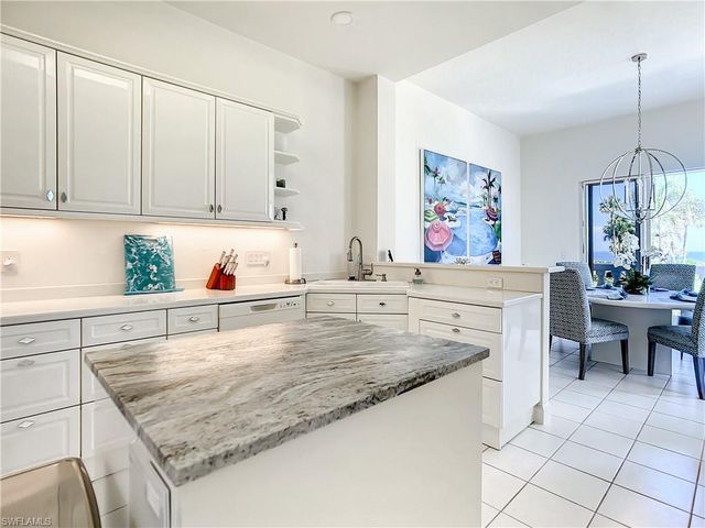 21 Casa Mar LN 21, Naples, FL 34103