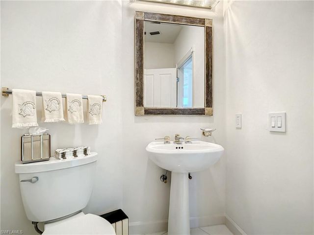 21 Casa Mar LN 21, Naples, FL 34103