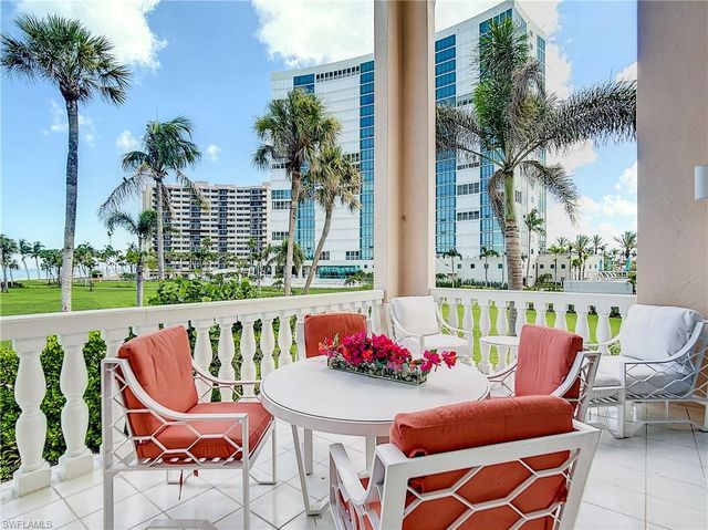 21 Casa Mar LN 21, Naples, FL 34103