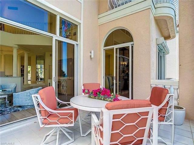 21 Casa Mar LN 21, Naples, FL 34103