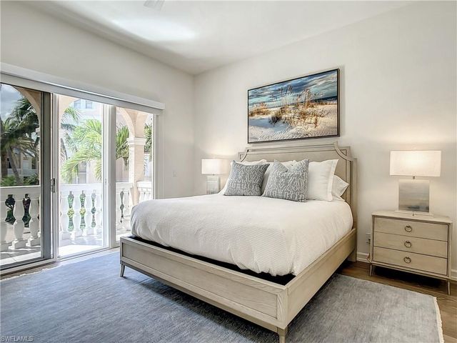 21 Casa Mar LN 21, Naples, FL 34103