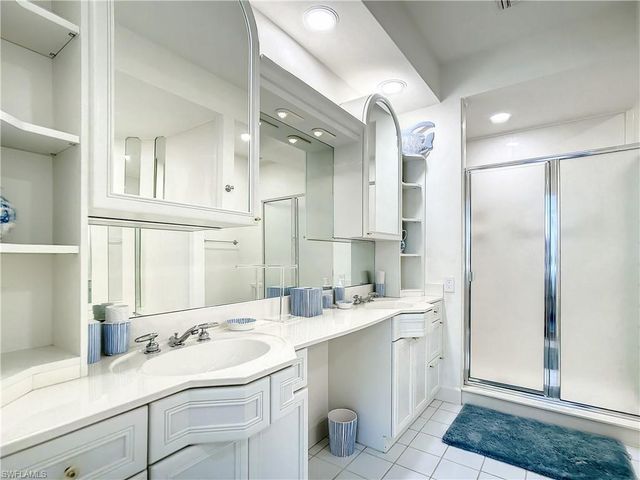 21 Casa Mar LN 21, Naples, FL 34103