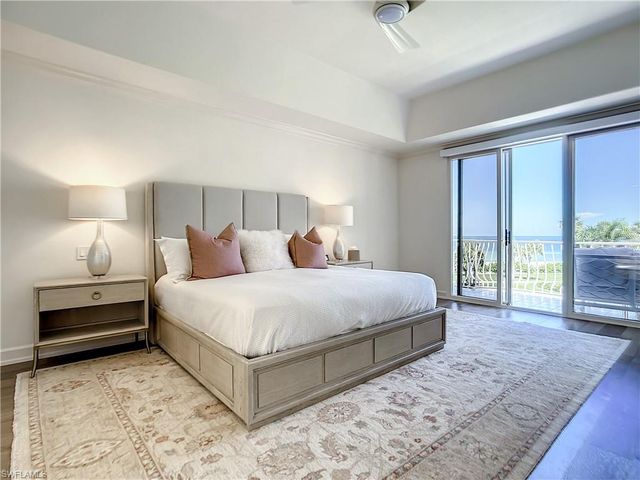 21 Casa Mar LN 21, Naples, FL 34103