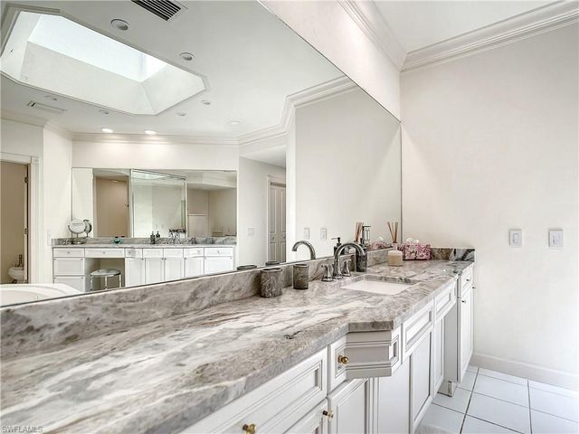 21 Casa Mar LN 21, Naples, FL 34103