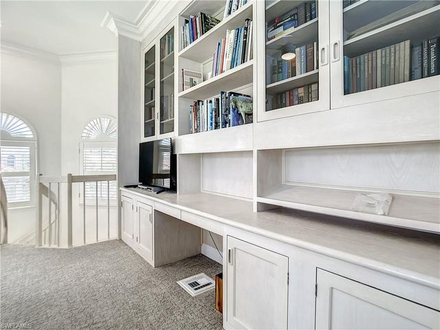 21 Casa Mar LN 21, Naples, FL 34103