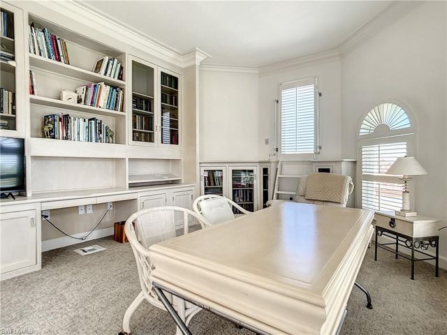 21 Casa Mar LN 21, Naples, FL 34103