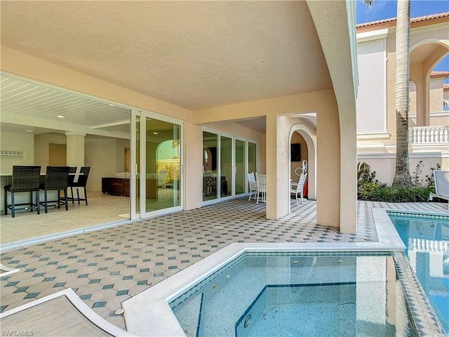 21 Casa Mar LN 21, Naples, FL 34103