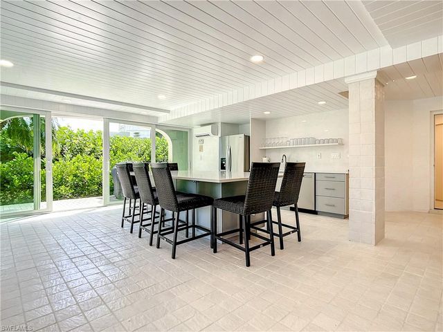 21 Casa Mar LN 21, Naples, FL 34103