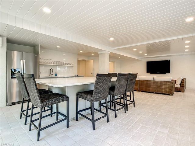 21 Casa Mar LN 21, Naples, FL 34103