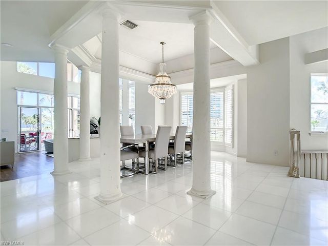 21 Casa Mar LN 21, Naples, FL 34103