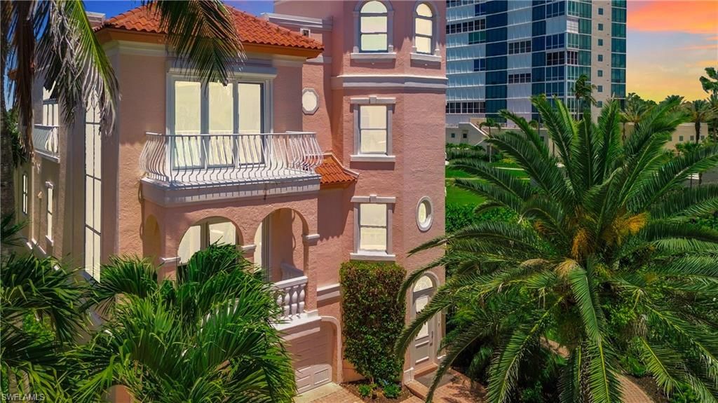 21 Casa Mar LN 21, Naples, FL 34103