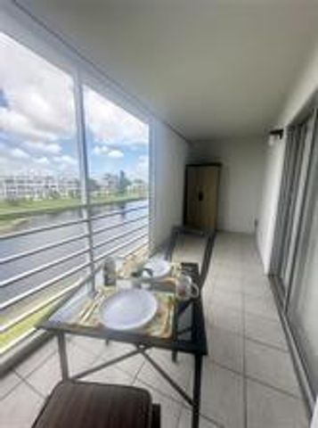 4037 Harwood D, Deerfield Beach, FL 33442