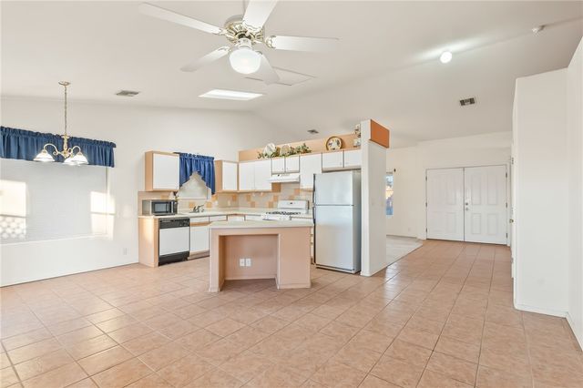 1832 E Calle Agrada Drive, Fort Mohave, AZ 86426