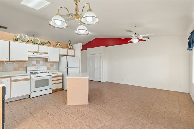 1832 E Calle Agrada Drive, Fort Mohave, AZ 86426