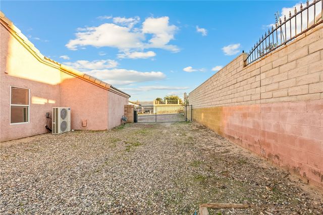 1832 E Calle Agrada Drive, Fort Mohave, AZ 86426