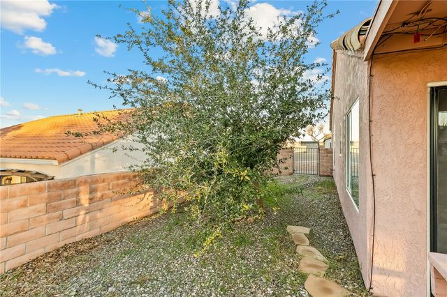 1832 E Calle Agrada Drive, Fort Mohave, AZ 86426