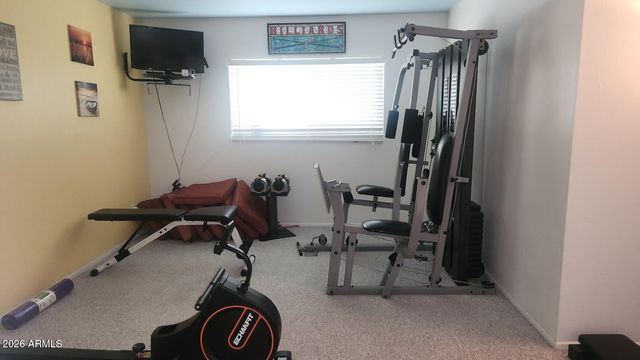7136 W JOHN CABOT Road, Glendale, AZ 85308