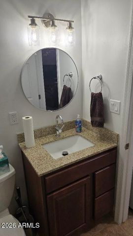 7136 W JOHN CABOT Road, Glendale, AZ 85308