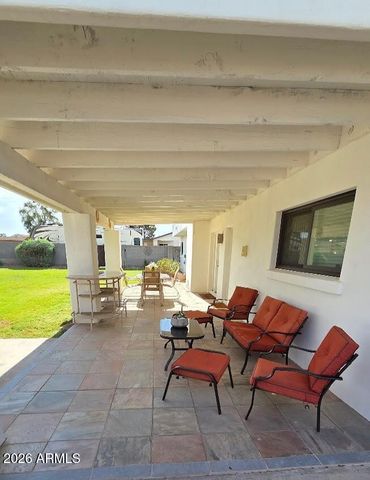 7136 W JOHN CABOT Road, Glendale, AZ 85308