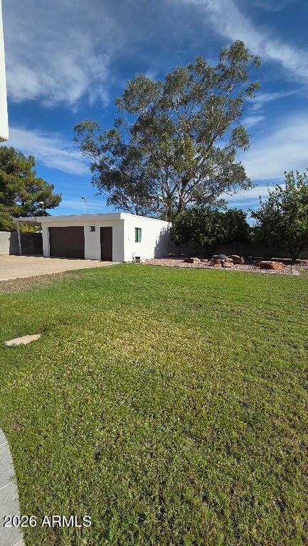 7136 W JOHN CABOT Road, Glendale, AZ 85308 — photo 5