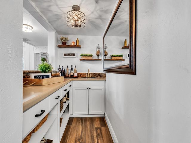 11715 Twain Drive, Montgomery, TX 77356