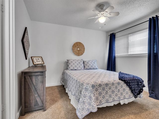 11715 Twain Drive, Montgomery, TX 77356