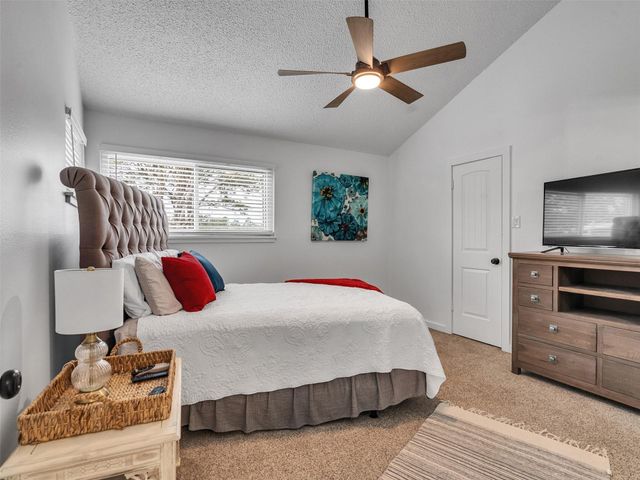 11715 Twain Drive, Montgomery, TX 77356