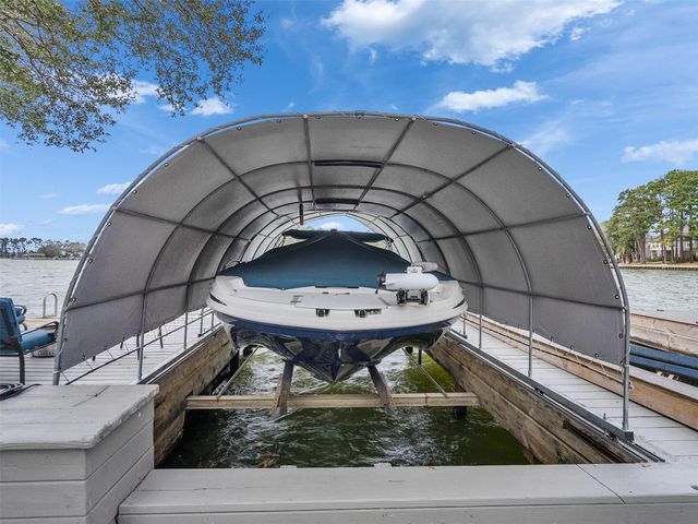 11715 Twain Drive, Montgomery, TX 77356