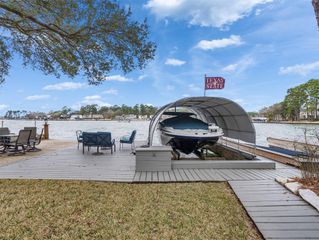 11715 Twain Drive, Montgomery, TX 77356