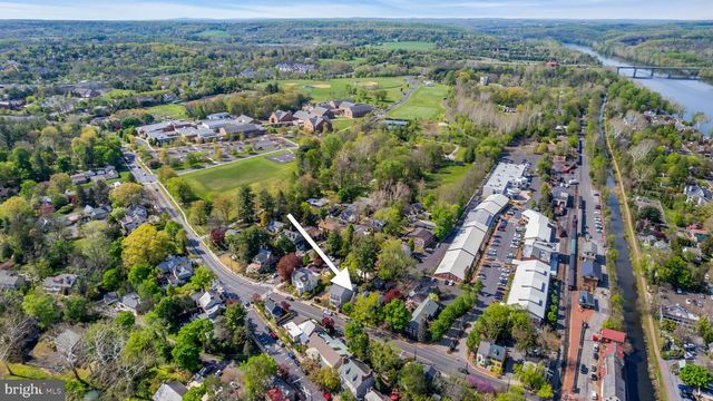 70 W BRIDGE ST, New Hope, PA 18938