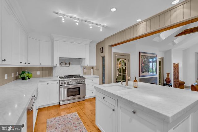 70 W BRIDGE ST, New Hope, PA 18938