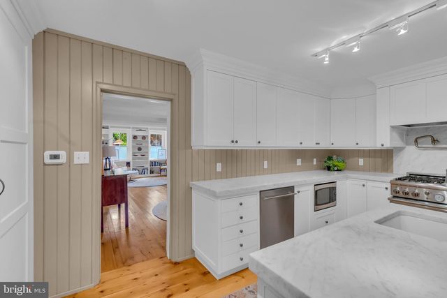 70 W BRIDGE ST, New Hope, PA 18938