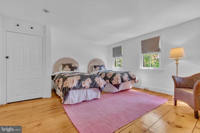 70 W BRIDGE ST, New Hope, PA 18938