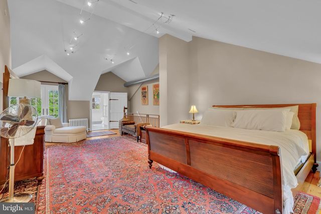 70 W BRIDGE ST, New Hope, PA 18938