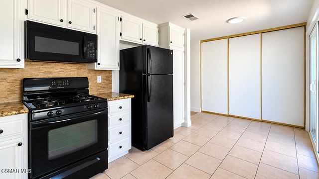 207 Green Heath Place, Thousand Oaks, CA 91361