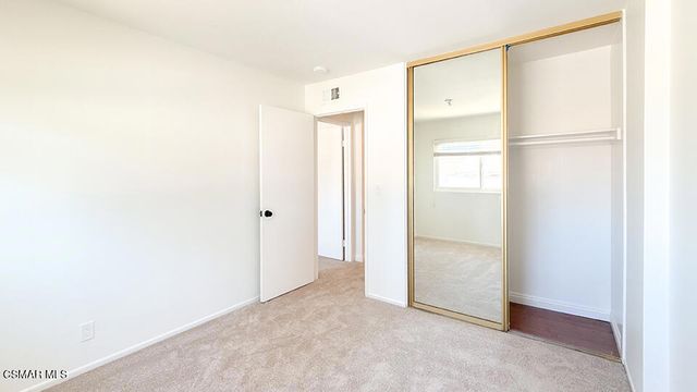 207 Green Heath Place, Thousand Oaks, CA 91361