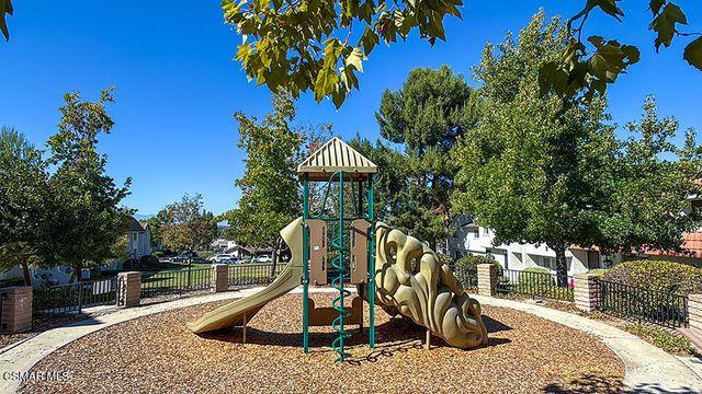 207 Green Heath Place, Thousand Oaks, CA 91361