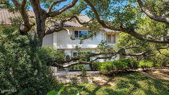 207 Green Heath Place, Thousand Oaks, CA 91361