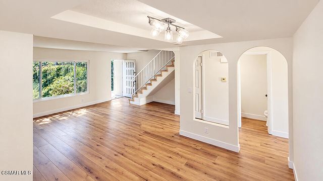 207 Green Heath Place, Thousand Oaks, CA 91361